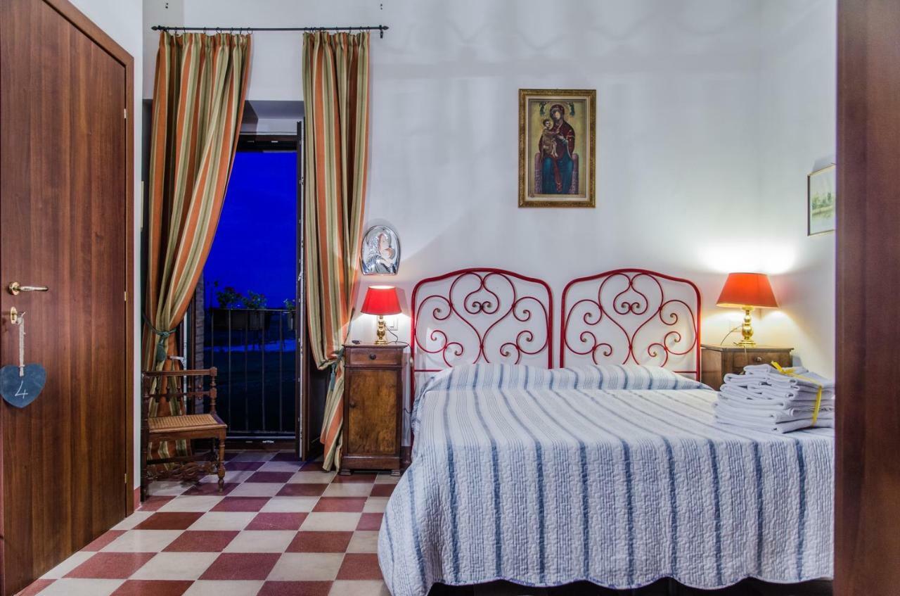Country Relais La Torretta Baronale Guest House San Giorgio del Sannio Exterior photo